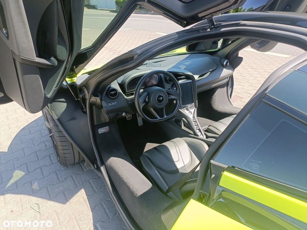 McLaren 720S Coupe - 3