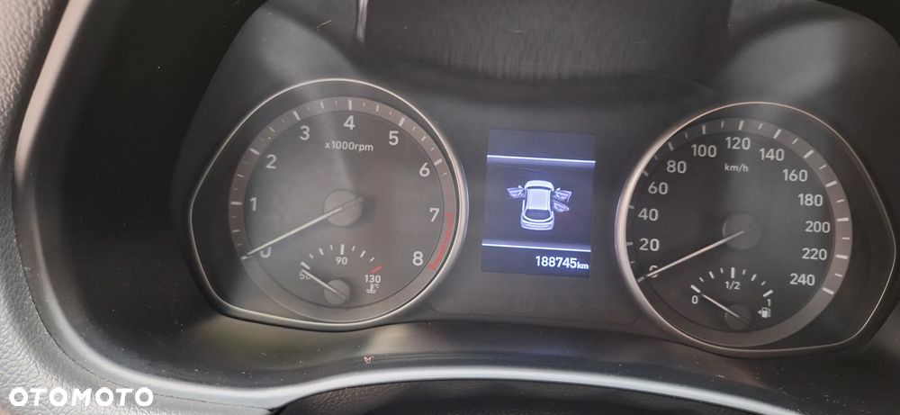 Hyundai i30 1.4 Classic + - 12