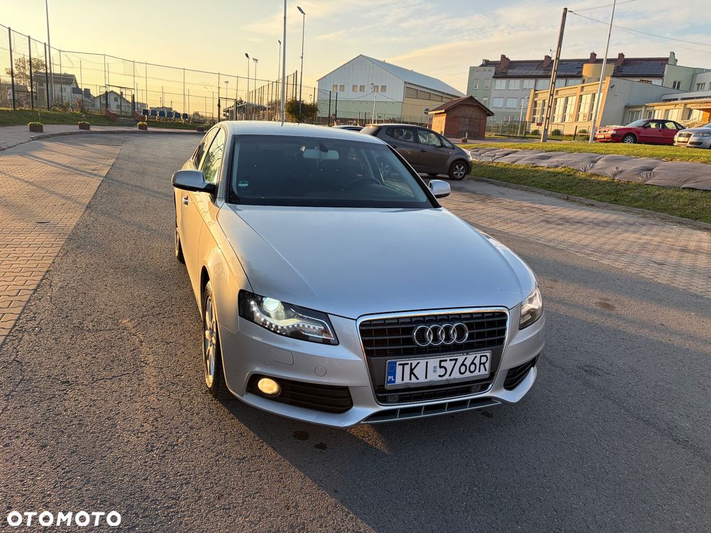 Audi A4 Limousine - 21
