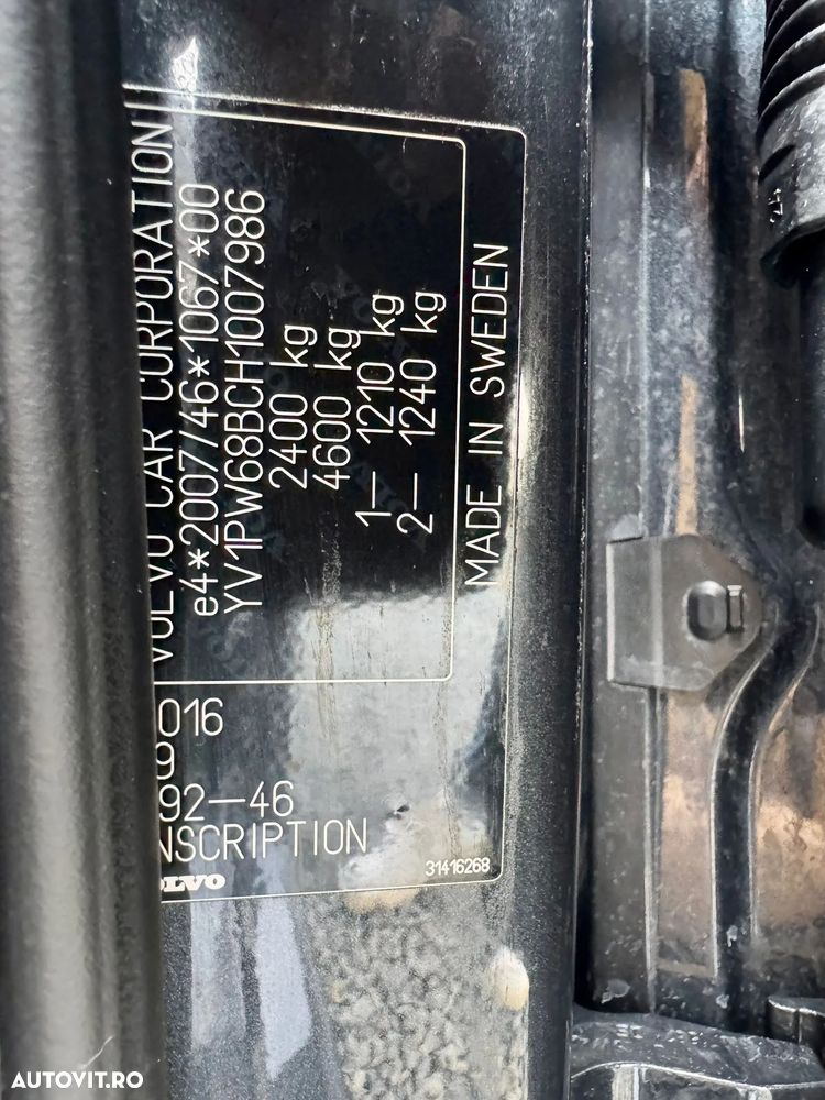 Volvo V90 D5 AWD Geartronic Momentum Pro - 39