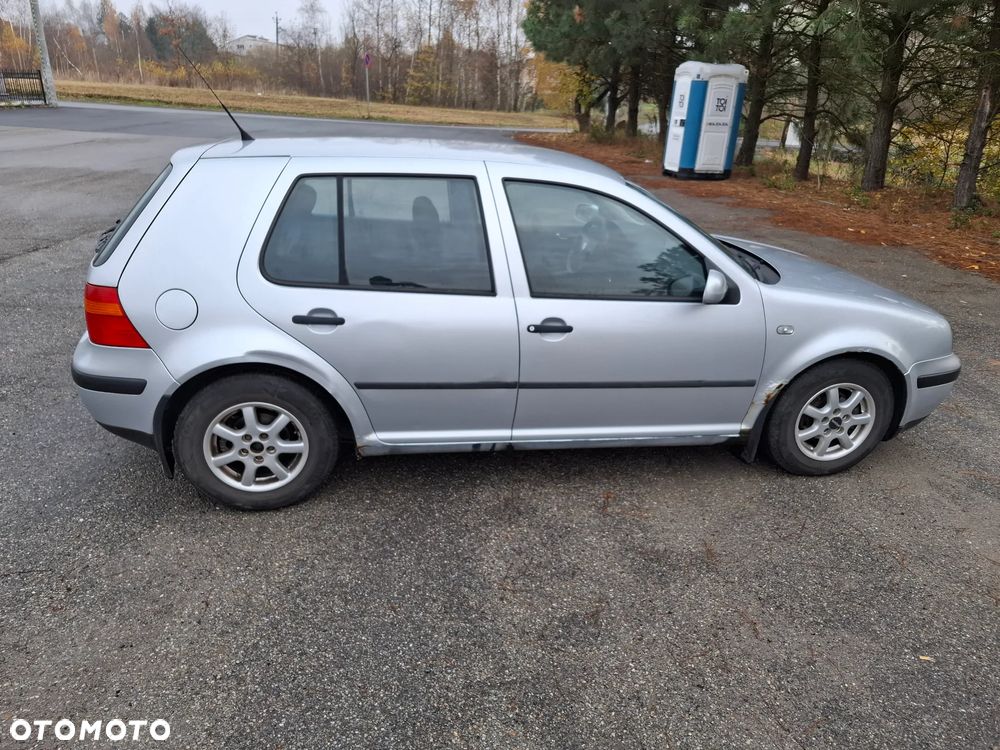 Volkswagen Golf 1.4 Basis - 4