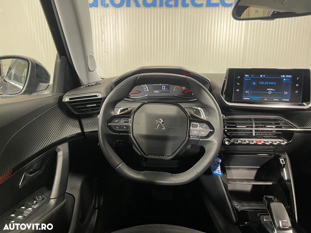 Peugeot 2008 BlueHDi 130 EAT8 Active - 6