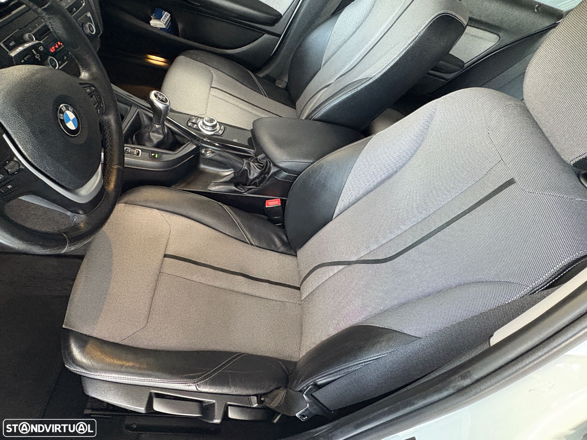 BMW 116 d Line Urban - 13