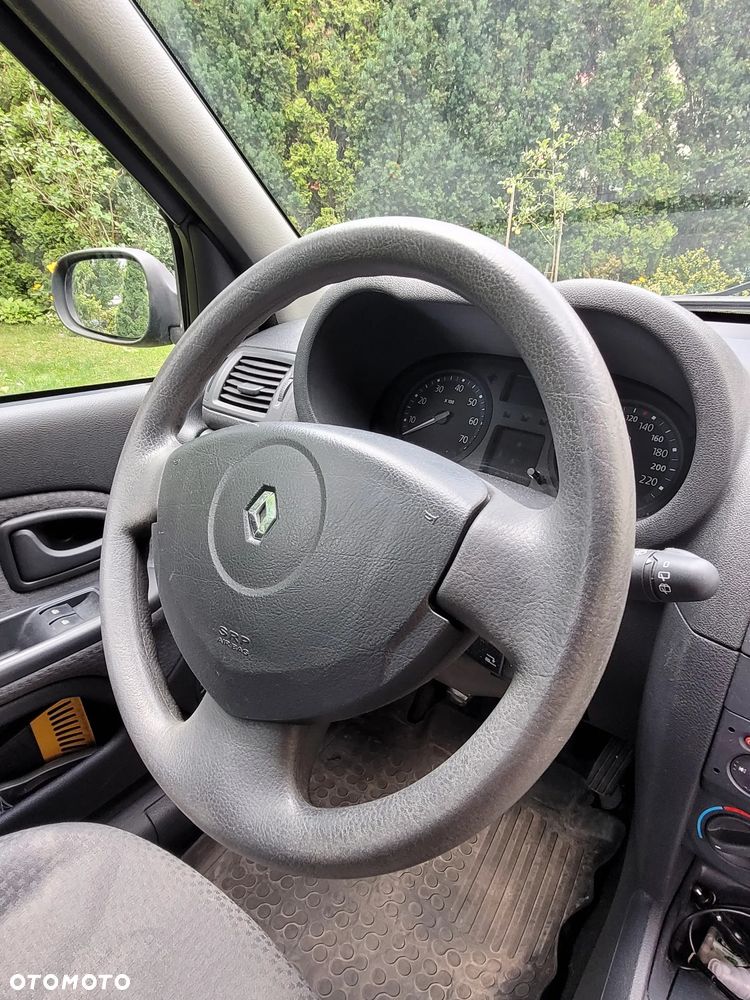 Renault Clio 1.2 16V Campus - 21