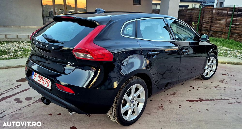 Volvo V40 D4 VEA Momentum - 9