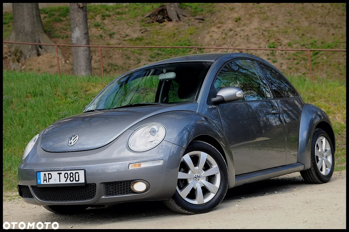 Volkswagen New Beetle 1.6 United - 10