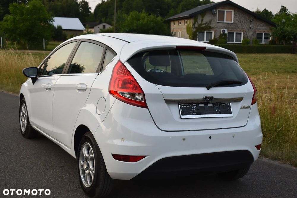 Ford Fiesta 1.25 Titanium - 10