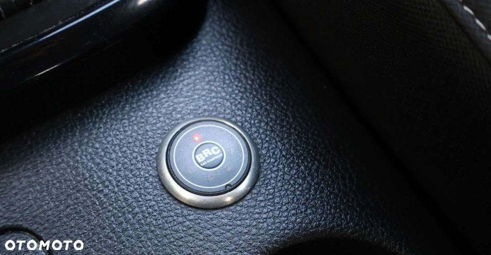 Kia Rio - 26