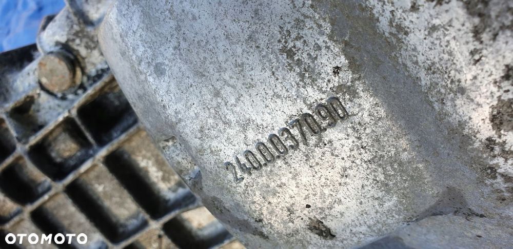 SKRZYNIA BIEGÓW BMW E30 1.6 1.8 2400037090 - 7