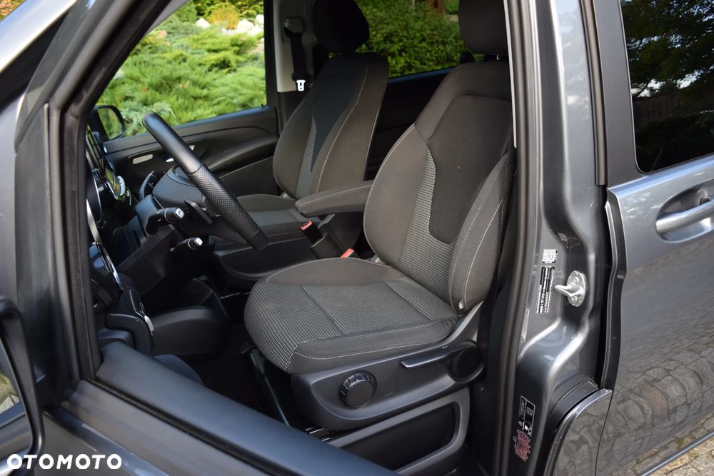 Mercedes-Benz Klasa V 220 d extralang 9G-TRONIC - 17