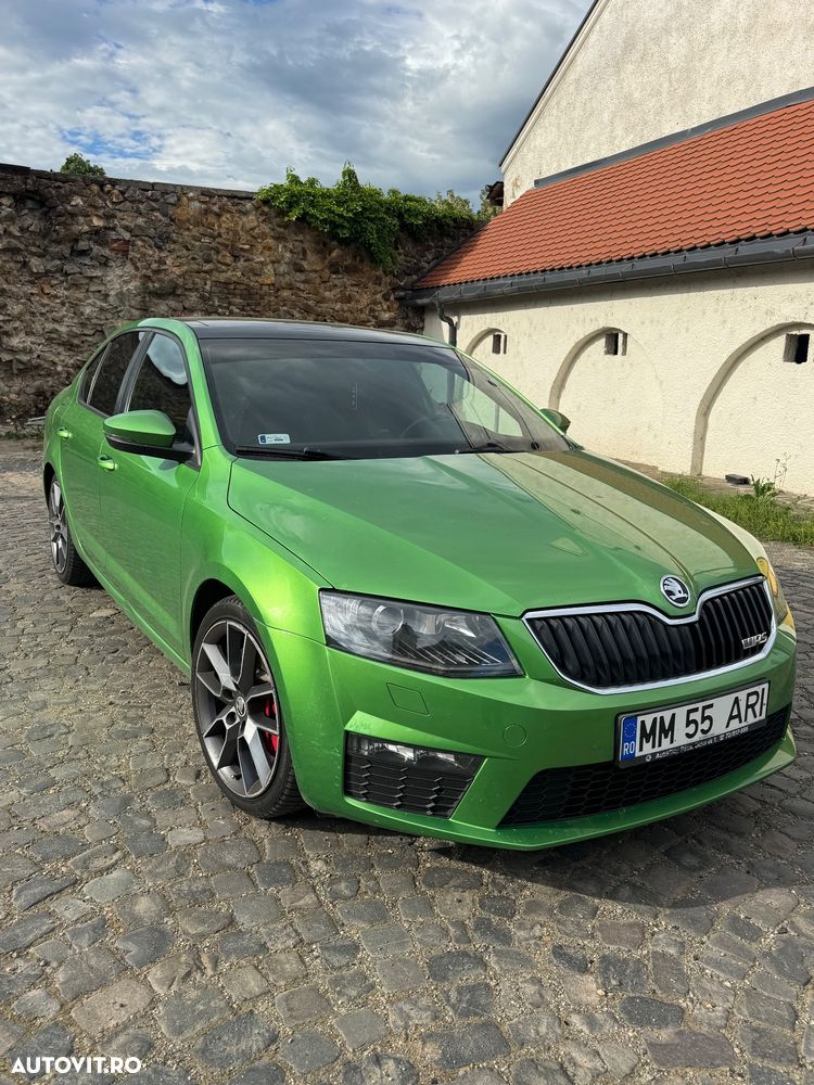 Skoda Octavia 2.0 TSI RS - 14