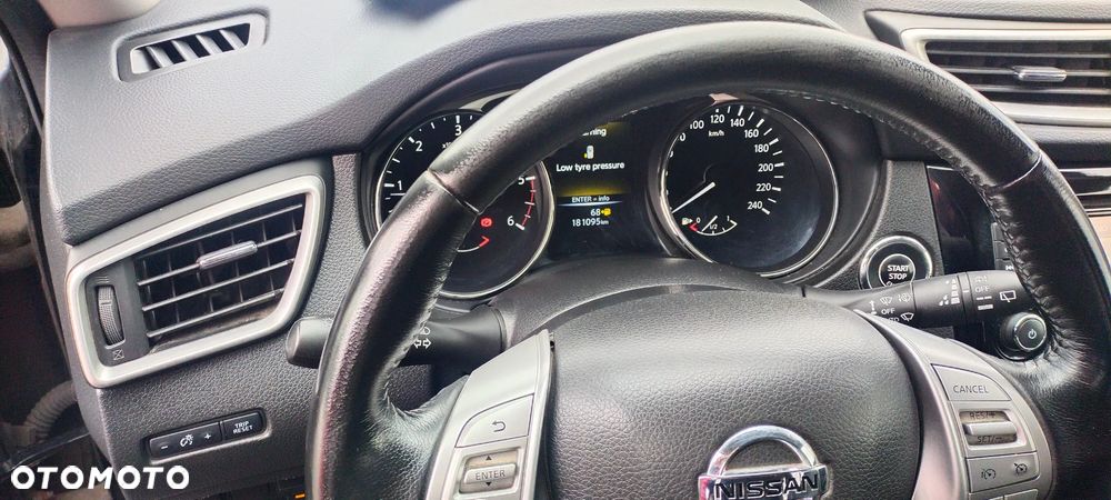 Nissan X-Trail 1.6 DCi ALL-MODE 4x4i N-Connecta - 11