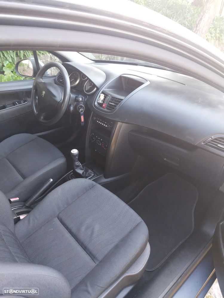 Peugeot 207 1.4 HDi Sport - 5