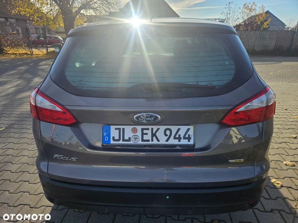 Ford Focus SW 1.0 EcoBoost Titanium Business - 4