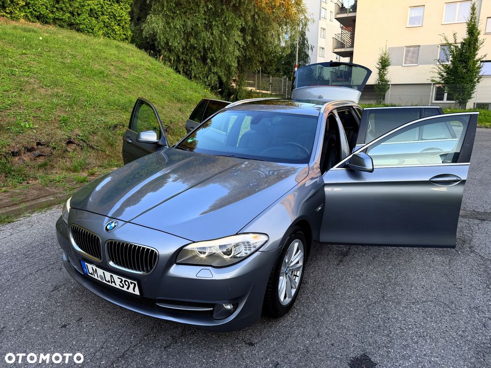 BMW Seria 5 520d Sport-Aut - 12