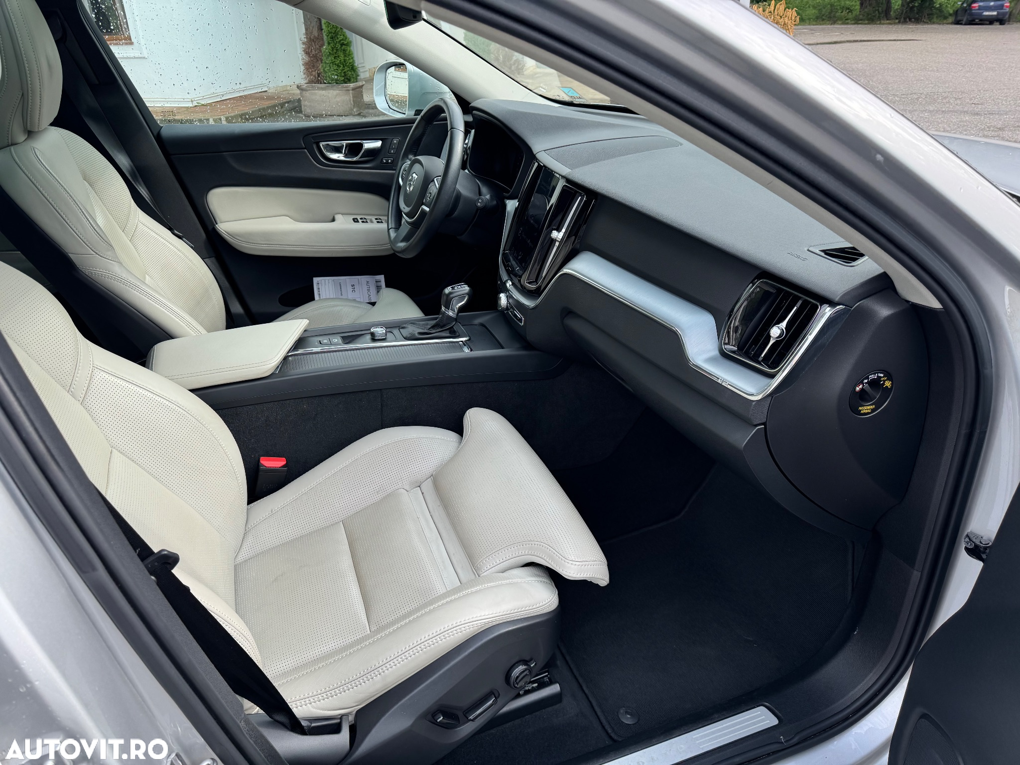Volvo XC 60 D4 AWD Geartronic Momentum - 18