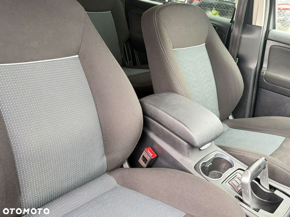 Ford S-Max - 17