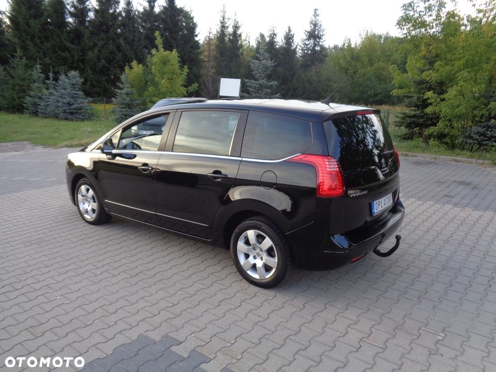 Peugeot 5008 HDI FAP 150 Family - 3