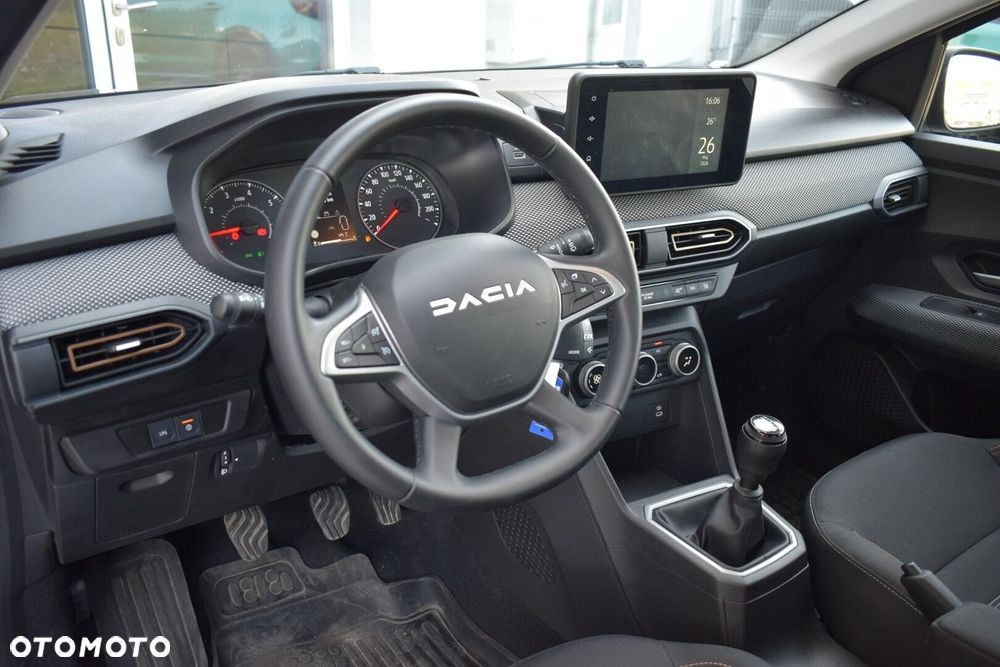 Dacia Sandero - 7