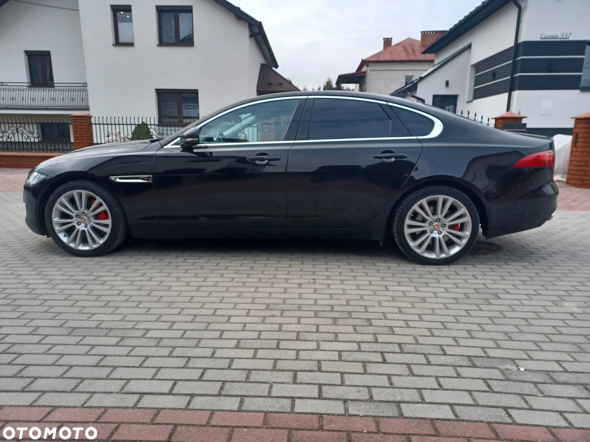 Jaguar XF - 2