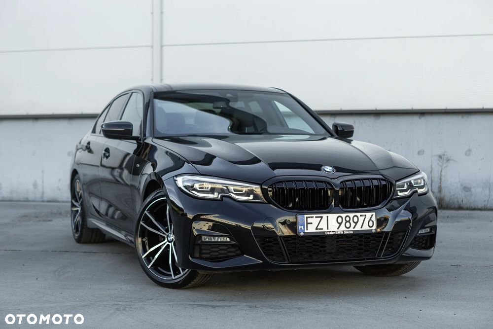 BMW Seria 3 320d xDrive M Sport Shadow - 12