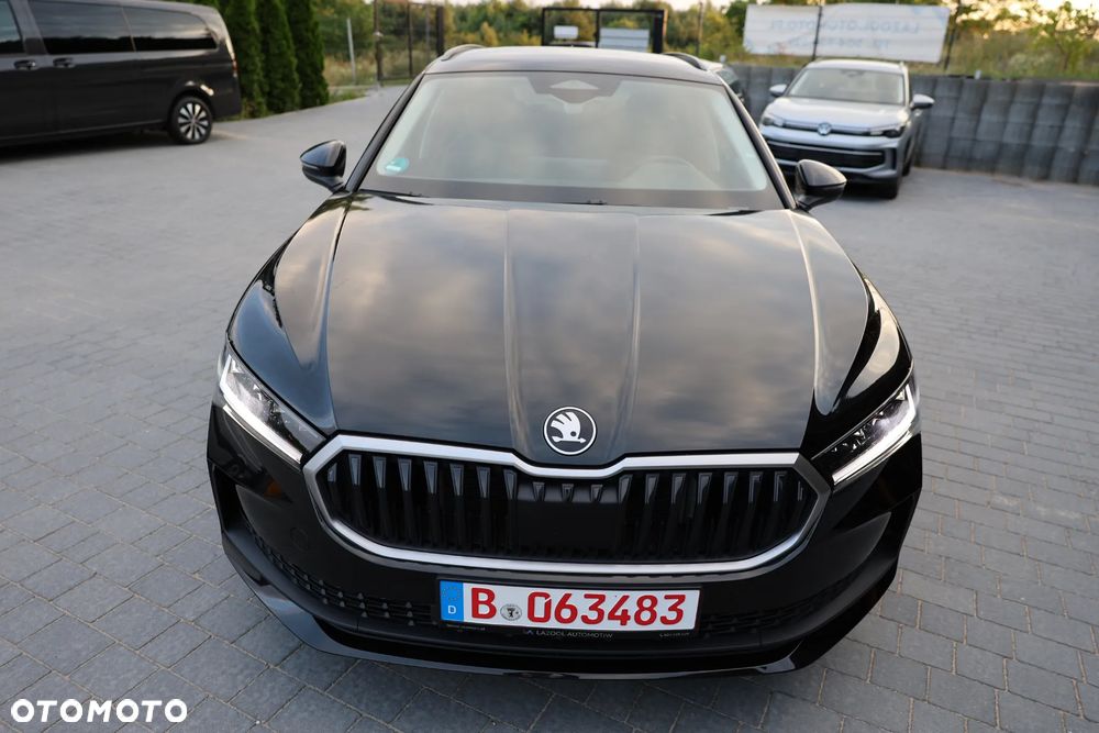 Skoda Superb 2.0 TDI SCR Essence DSG - 5
