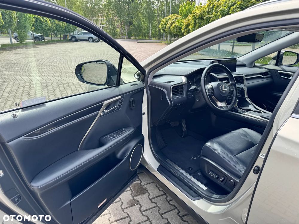 Lexus RX - 7
