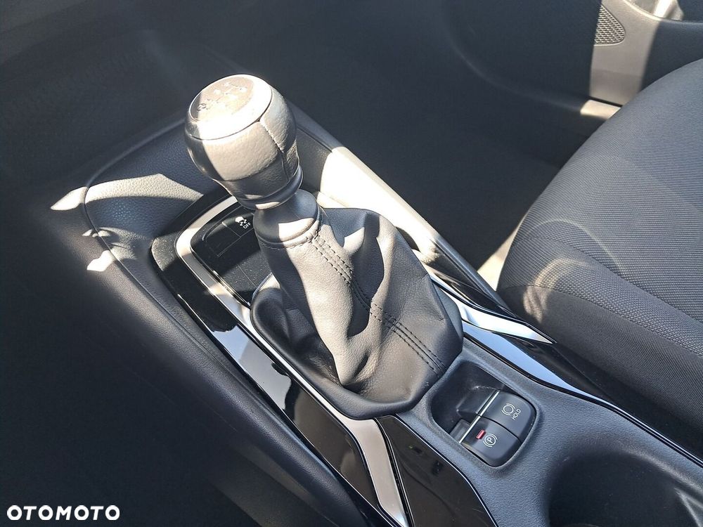 Toyota Corolla - 30