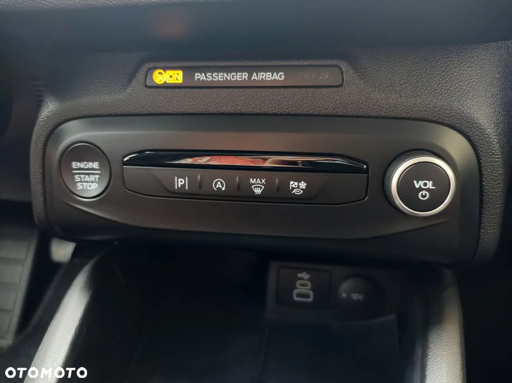 Ford Focus 1.0 EcoBoost Titanium X - 21
