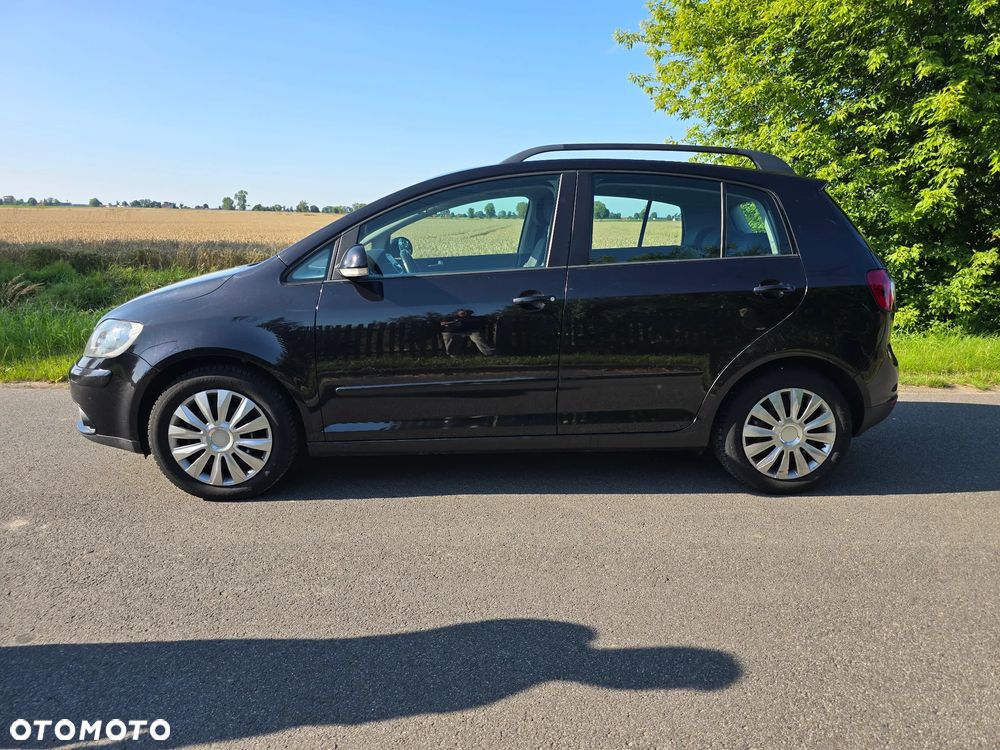 Volkswagen Golf Plus - 9