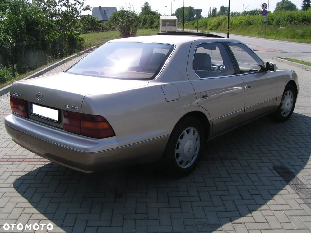 Lexus LS - 14