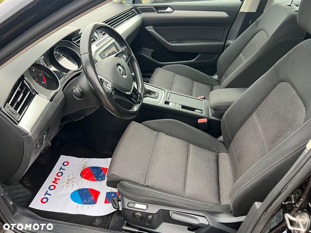 Volkswagen Passat - 5