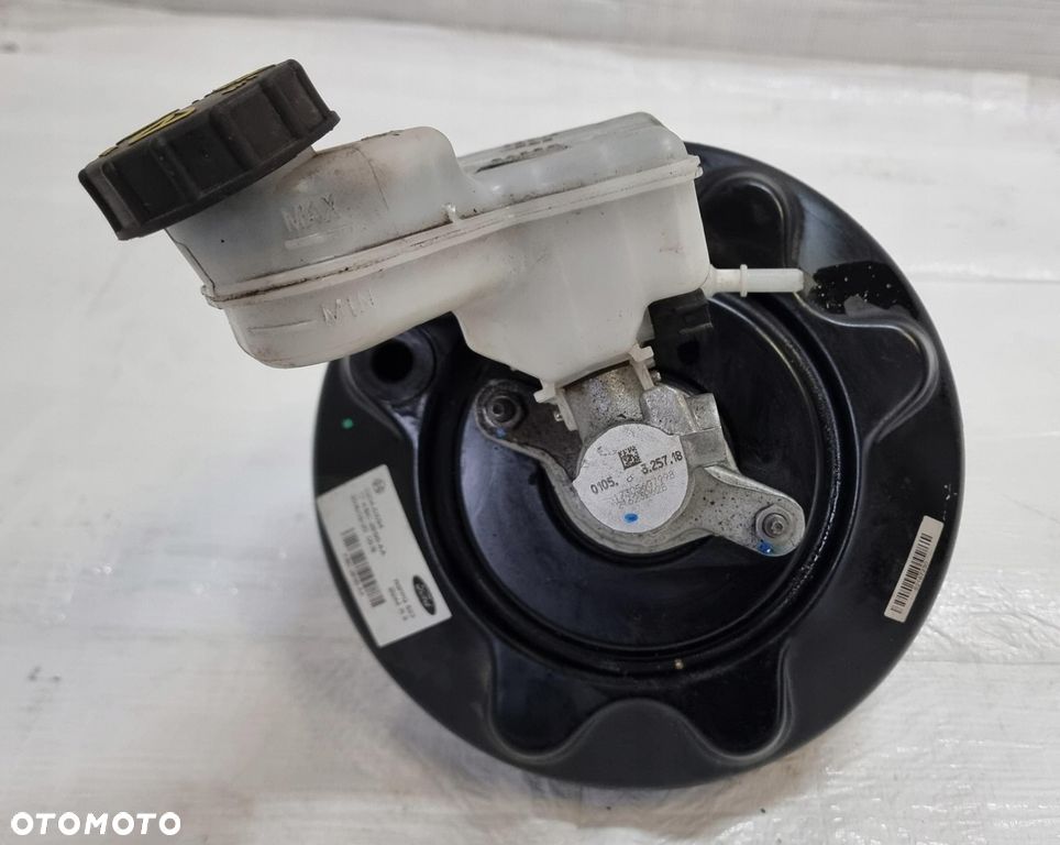 Ford Fiesta mk8 serwo pompa hamulcowa 1,1 K1BC2B195-AA - 2