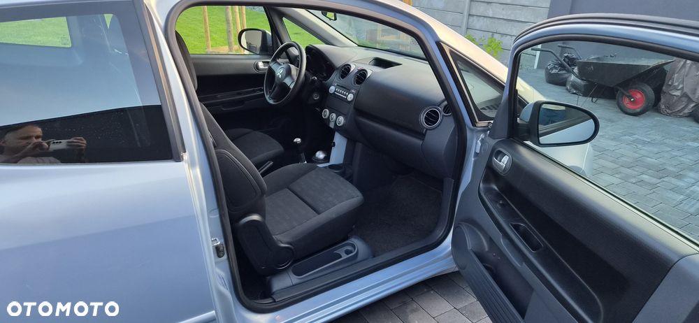 Mitsubishi Colt - 6