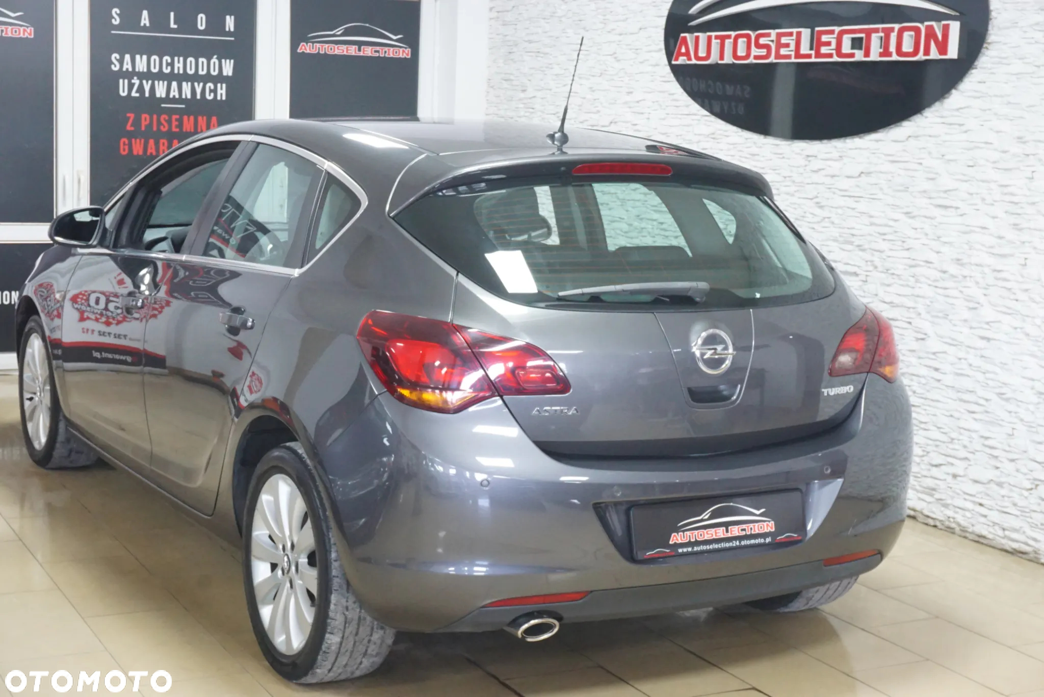 Opel Astra 1.4 Turbo Cosmo - 10