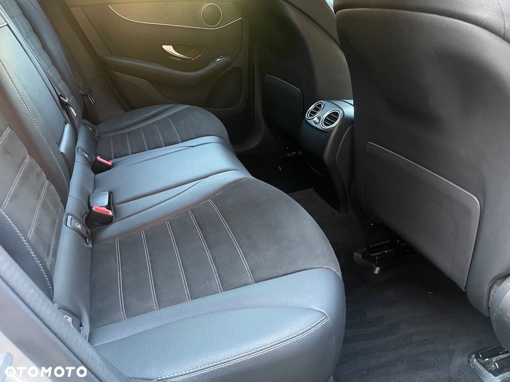 Mercedes-Benz GLC 220 d 4Matic 9G-TRONIC AMG Line - 15
