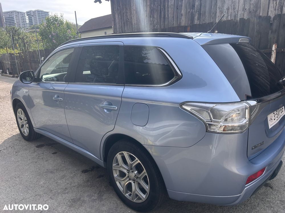 Mitsubishi Outlander ver-2-0-4wd-plus - 2