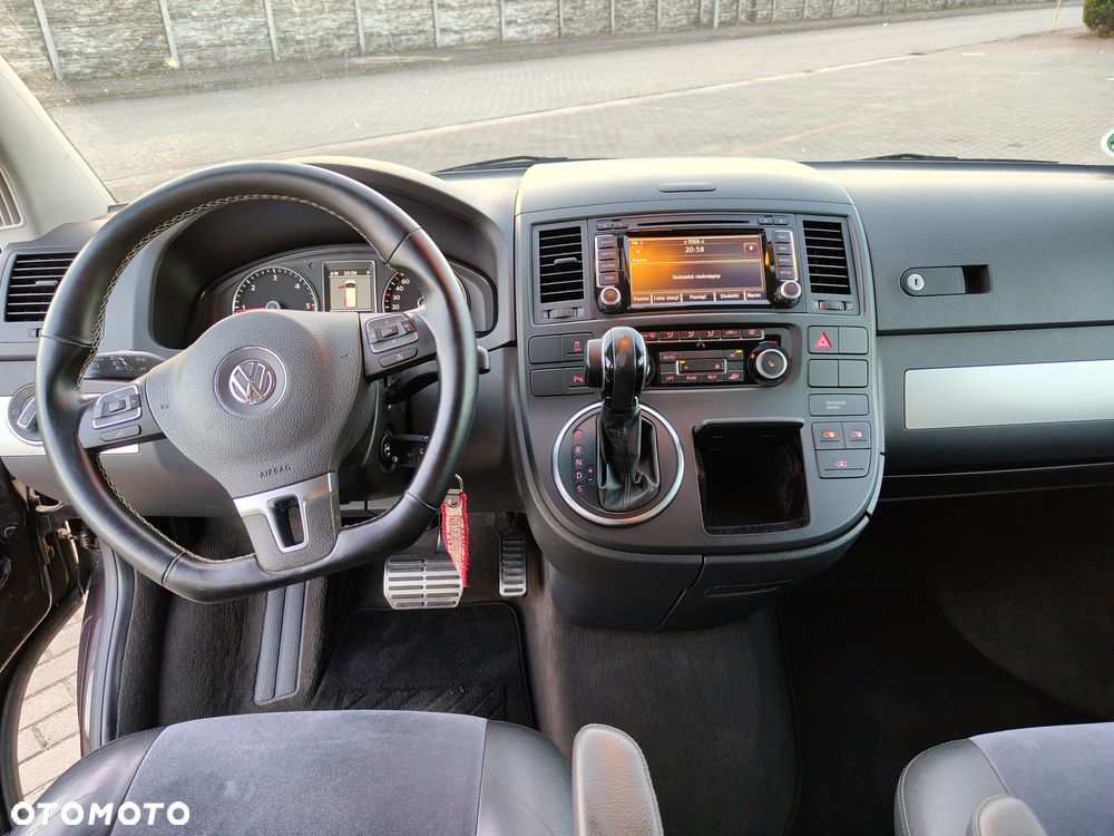 Volkswagen Multivan - 8