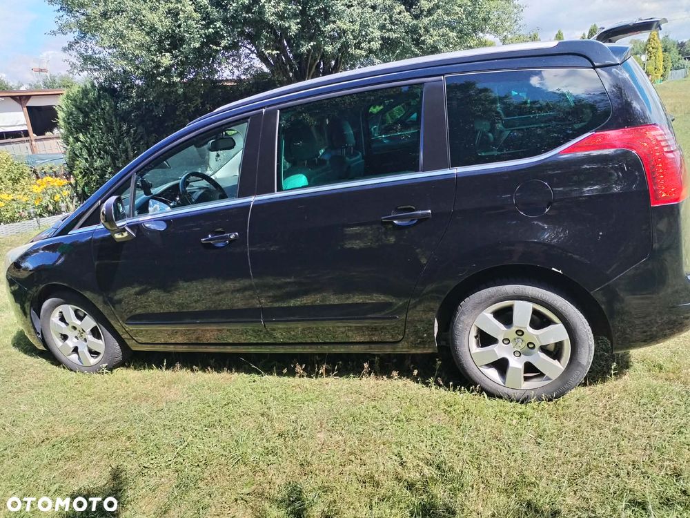 Peugeot 5008 - 4