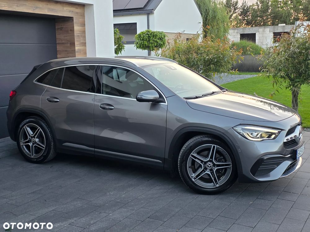 Mercedes-Benz GLA 200 d AMG Line - 11