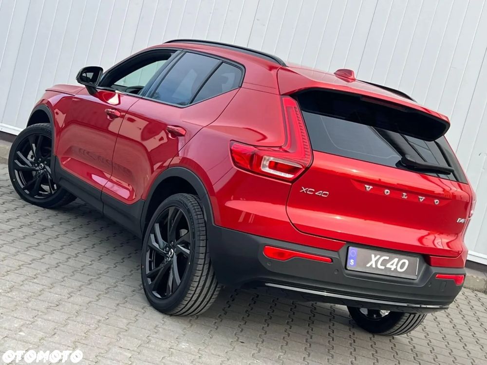Volvo XC 40 B4 AWD Ultimate Dark - 9