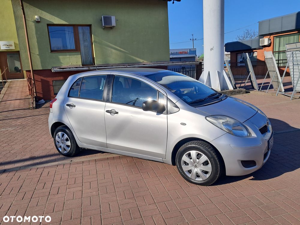 Toyota Yaris 1.0 Premium - 14