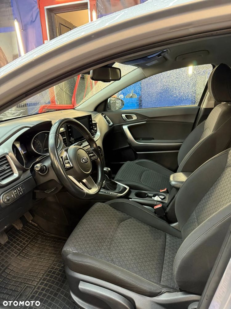 Kia Ceed 1.6 CRDi SCR L Business Line - 8