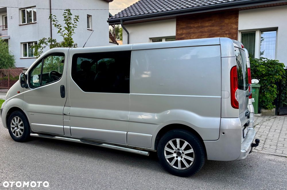 Opel Vivaro L2H1 2.9t - 8
