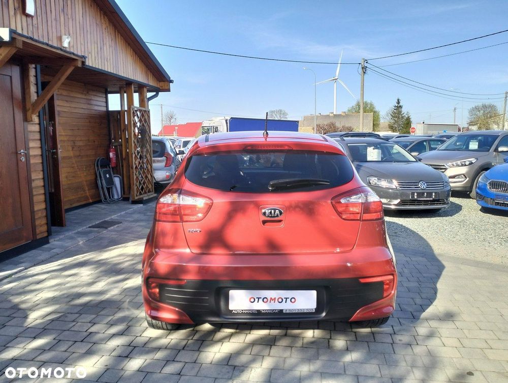 Kia Rio - 7
