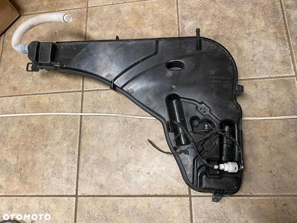 zbiornik spryskiwaczy pompka bmw x6 g06 61677947500 - 2