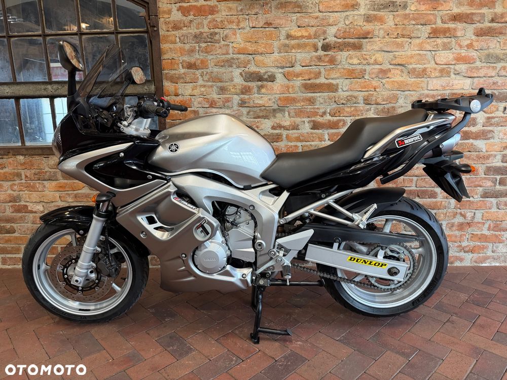 Yamaha FZ6 - 4