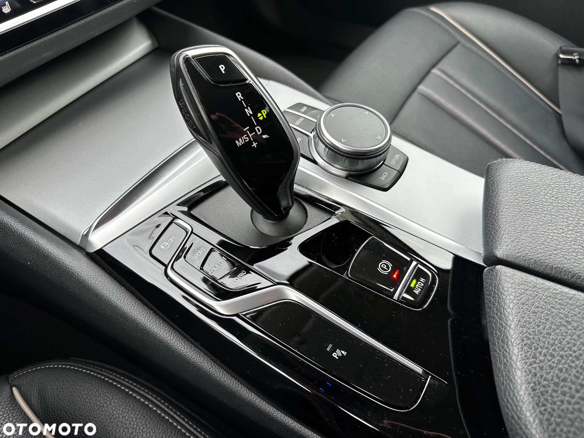 BMW Seria 5 520d Touring - 24