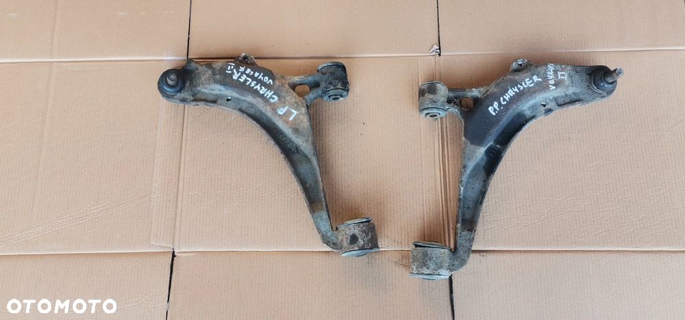 WAHACZ WAHACZE PRZOD VOYAGER II 91-95