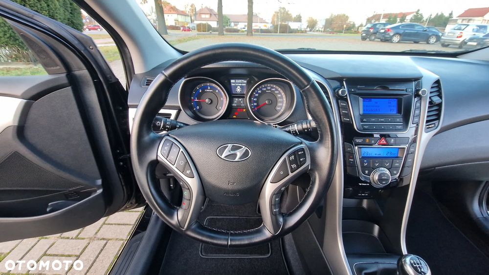 Hyundai i30 1.6 CRDi Comfort - 17